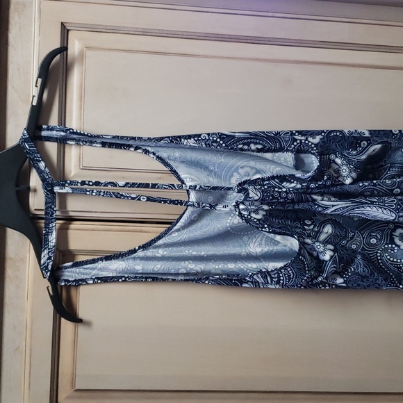 Workout tank - Picture 2 of 2